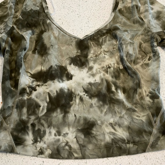 Lululemon align t-shirt in diamond dye light sage medium olive - Picture 4 of 6